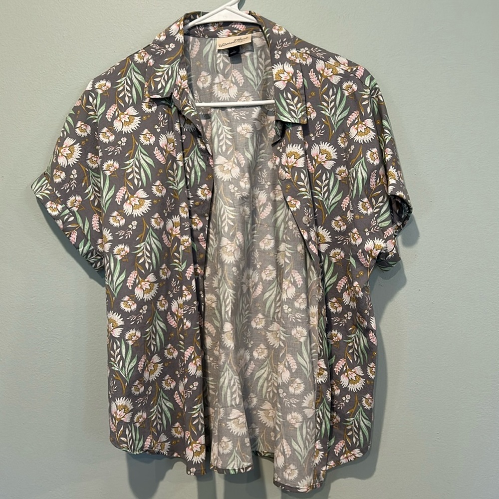 Universal Thread Button Down - image 1